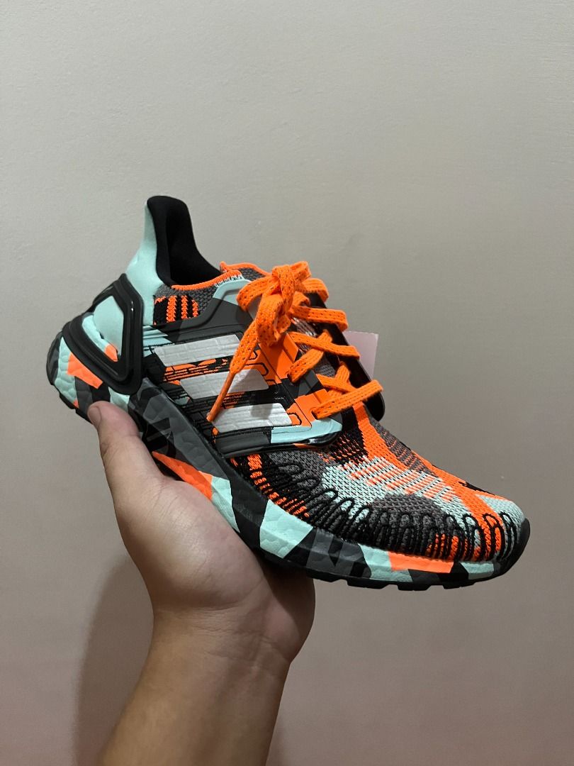 Fv8359 adidas 2025