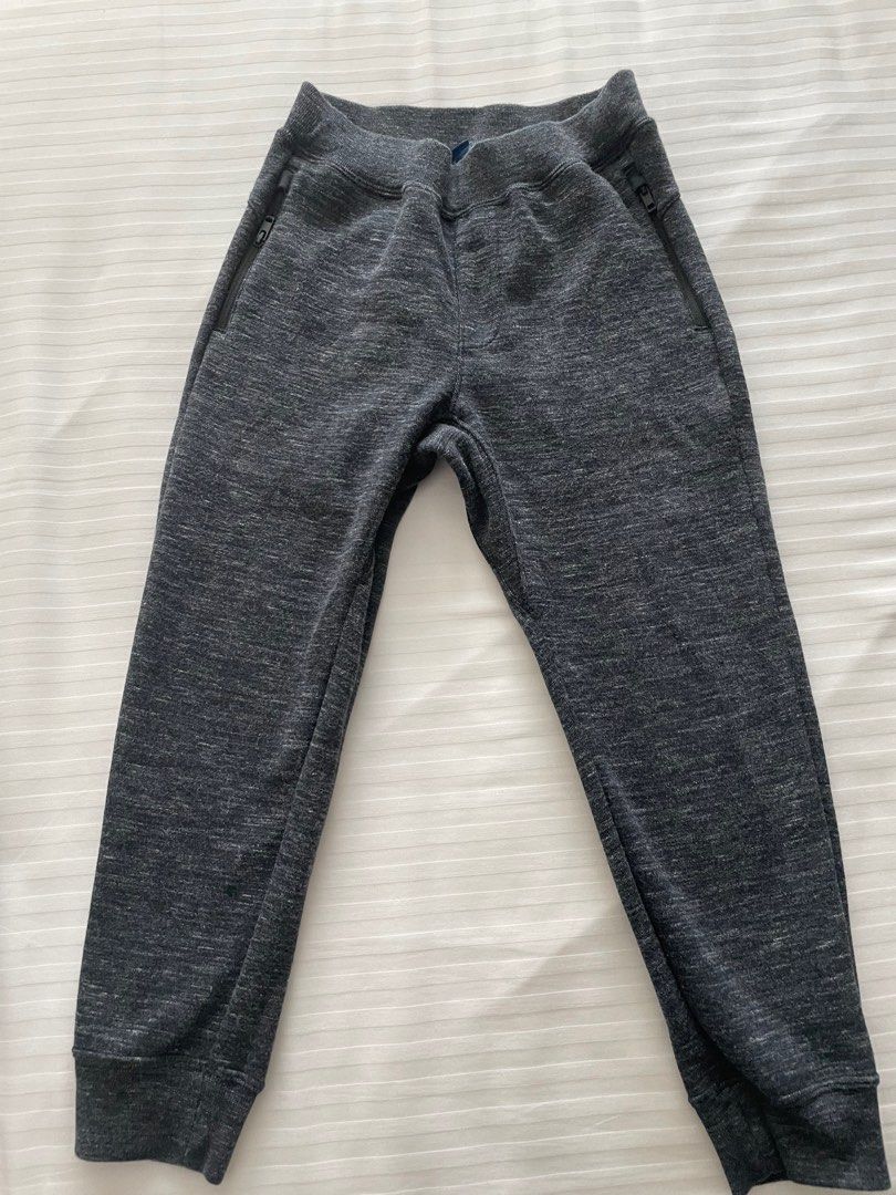 uniqlo sweatsuits
