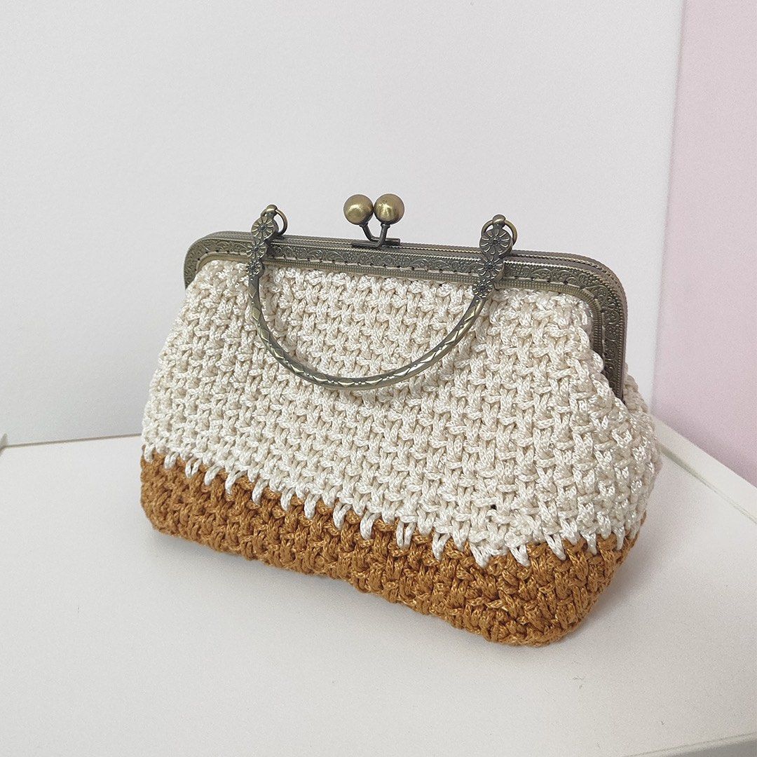 Vintage on sale crochet purse