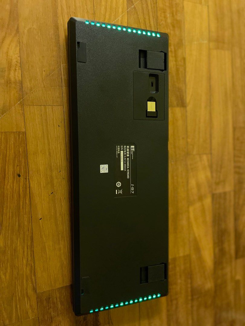 Wireless RGB Mechanical keyboard (blue switch) , Computers & Tech