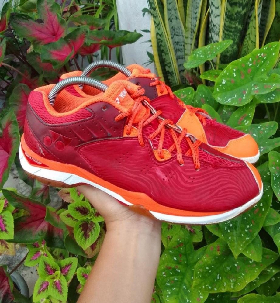 Yonex badminton shoes saiz 7.5 Sports Equipment Sports Games
