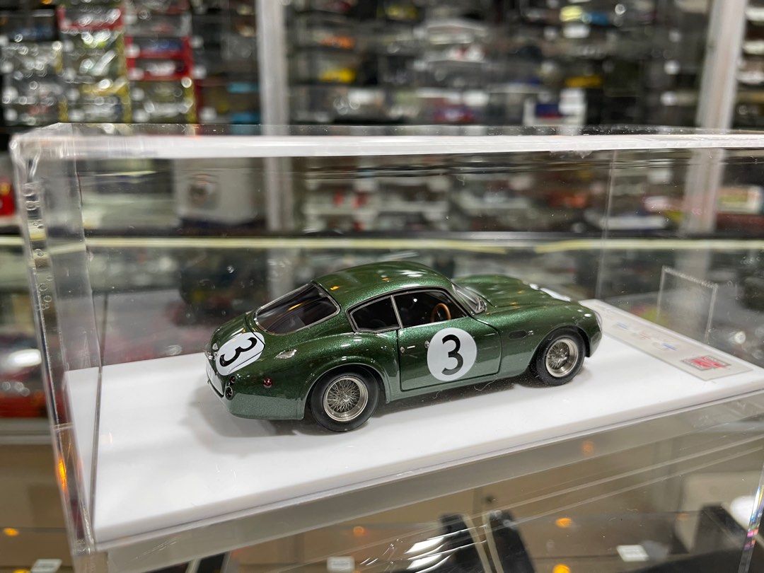 1/43 DMH Aston Martin DB4 Zagato model car, 興趣及遊戲, 玩具& 遊戲