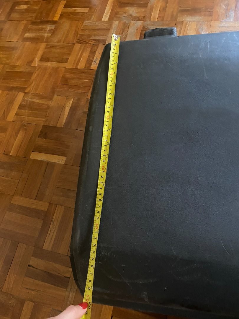 2 x Samsonite large hard shell case with extra lock parts, Hobbies