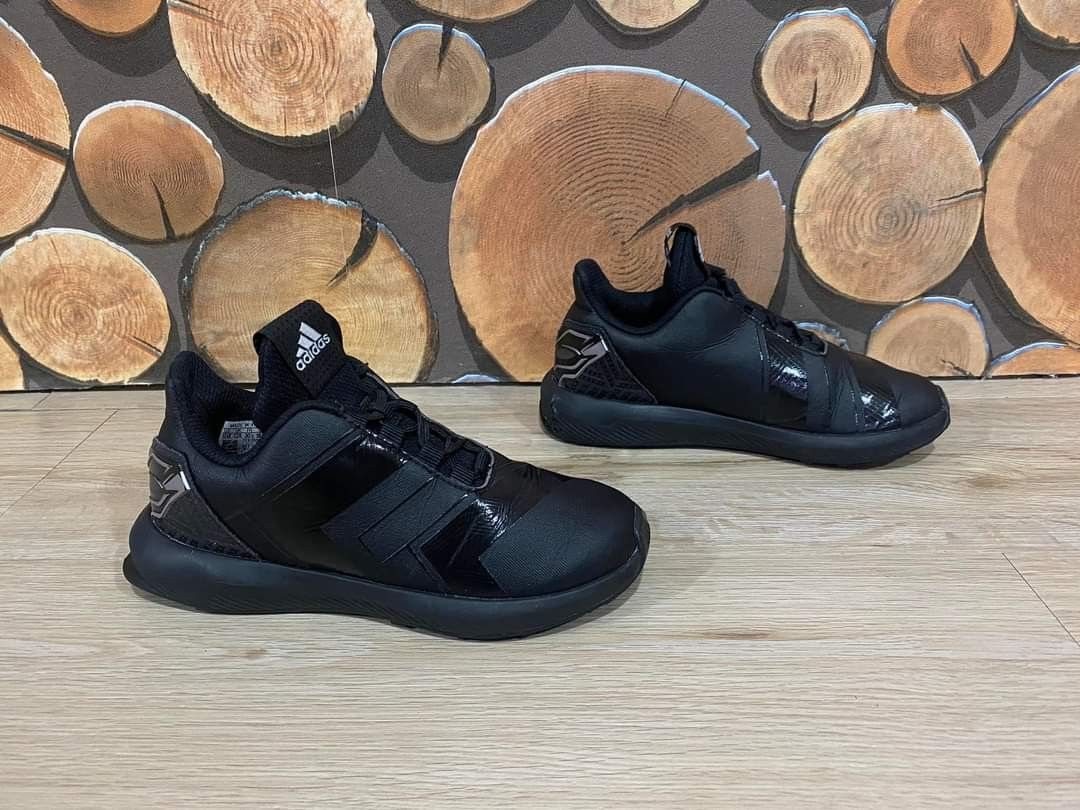 Adidas Marvel x rapidarun J Avengers marathon running shoes core black,  Bayi u0026 Anak, Baju Anak Laki-laki, 8 hingga 12 tahun di Carousell