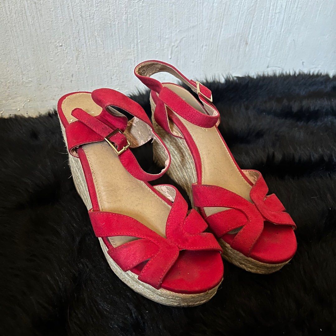 American eagle discount red wedges