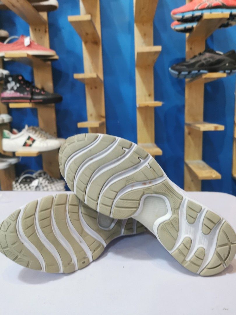 asics gel nimbus 22 tokyo