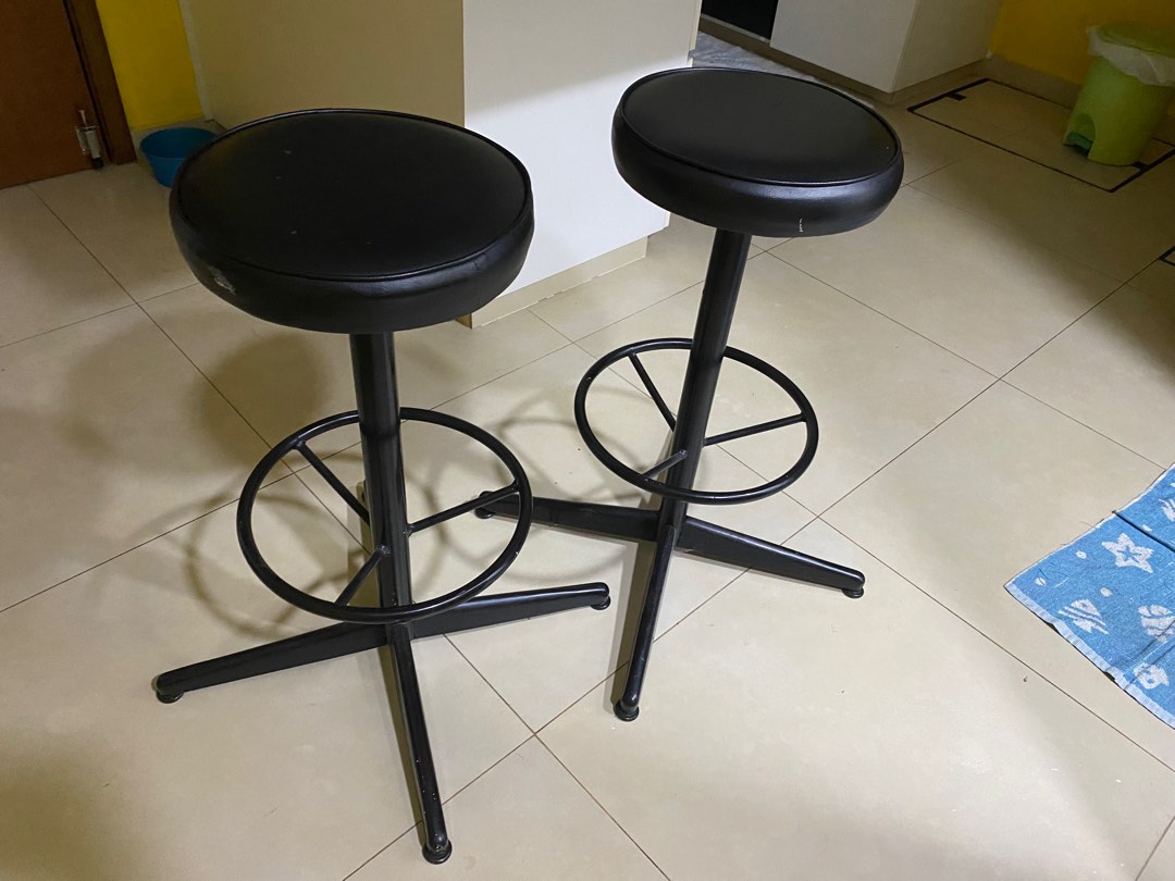 buy used bar stools