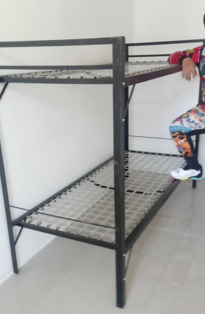 beds double deck MILITARY SPRING BED stock 551, Furniture & Home Living