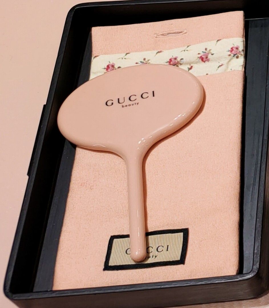 BN GUCCI MIRROR SET WITH POUCH LIMITED EDITION