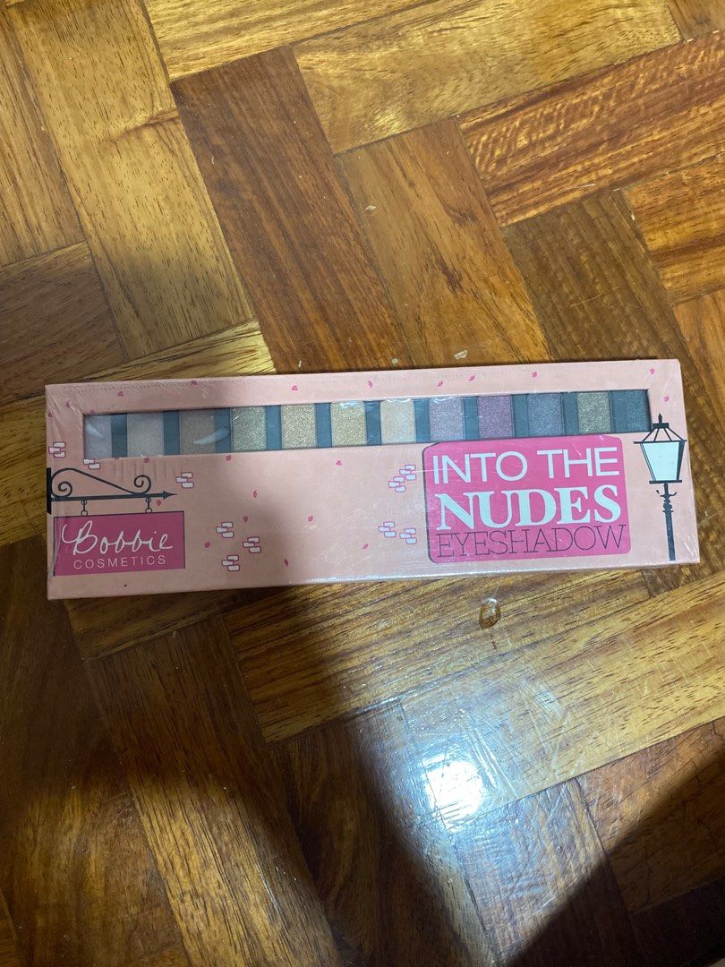 Bobbie Cosmetics Into the Nudes Palette, Beauty & Personal Care, Face, Makeup on Carousell
