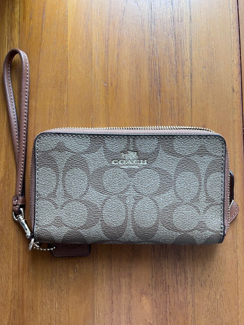 Hand wallet coach deals