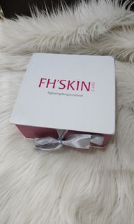 BRIGHTENING ESSENCE FHSKIN