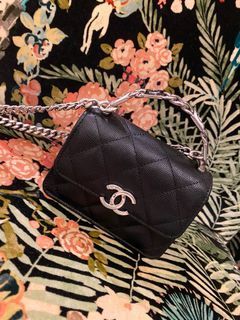 chanel black quilted handbag tote