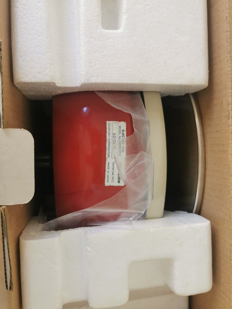 Classic Zojirushi MadeinJapan electric pan, TV & Home Appliances