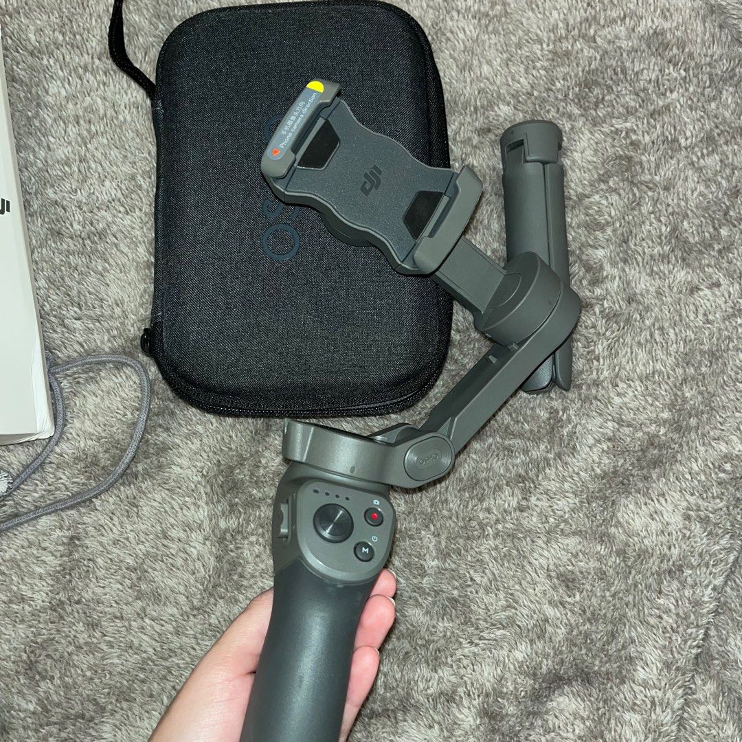 DJI Osmo Mobile 3 Combo - 3-Axis Smartphone Gimbal Handheld Stabilizer (Category: Gimbals & Stabilizers ) located in Rodriguez. Submitted by dy_prelovedd (Listing ID 1197105941, Image 3). Description: Used Once. With box and pouch. can go as low as PHP 4,000 Rfs: hindi nagagamit.