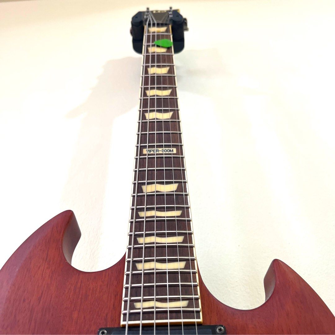 ESP LTD Viper 300M Electric Guitar, Hobbies & Toys, Music & Media