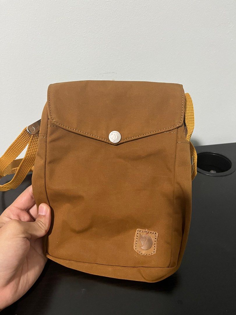 Greenland store pocket bag