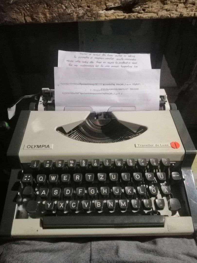 F/S: Olympia Typewriter 1970 (Vintage) (Category: Office & Business Technology) located in Bacoor. Submitted by piolo16 (Listing ID 1197190331, Image 2). Description: For Sale: 1970 OLYMPIA Typewriter Price: 3.5k ✔️ All Keys are Working ✔️ In Good Condition ✔️ Cover ✔️ Ink/Ribbon ✔️ Ready to Used ✔️ Cash on Pickup via LBC ✔️ Cash on Delivery via LALAMOVE ✔️ Bacoor Area ✔️.