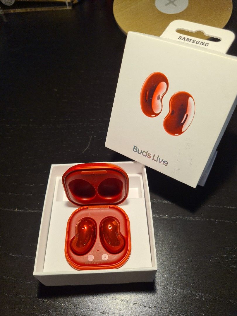 Samsung buds sales live red