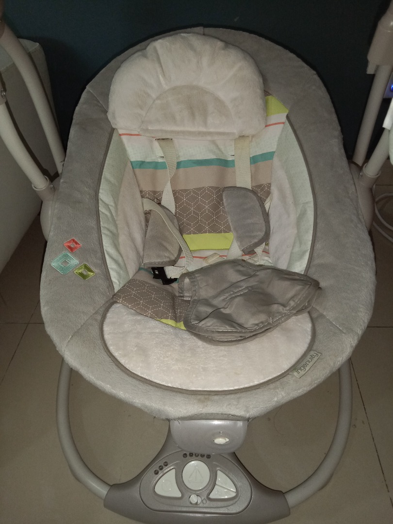 Ingenuity baby rocker, Babies & Kids, Infant Playtime on Carousell