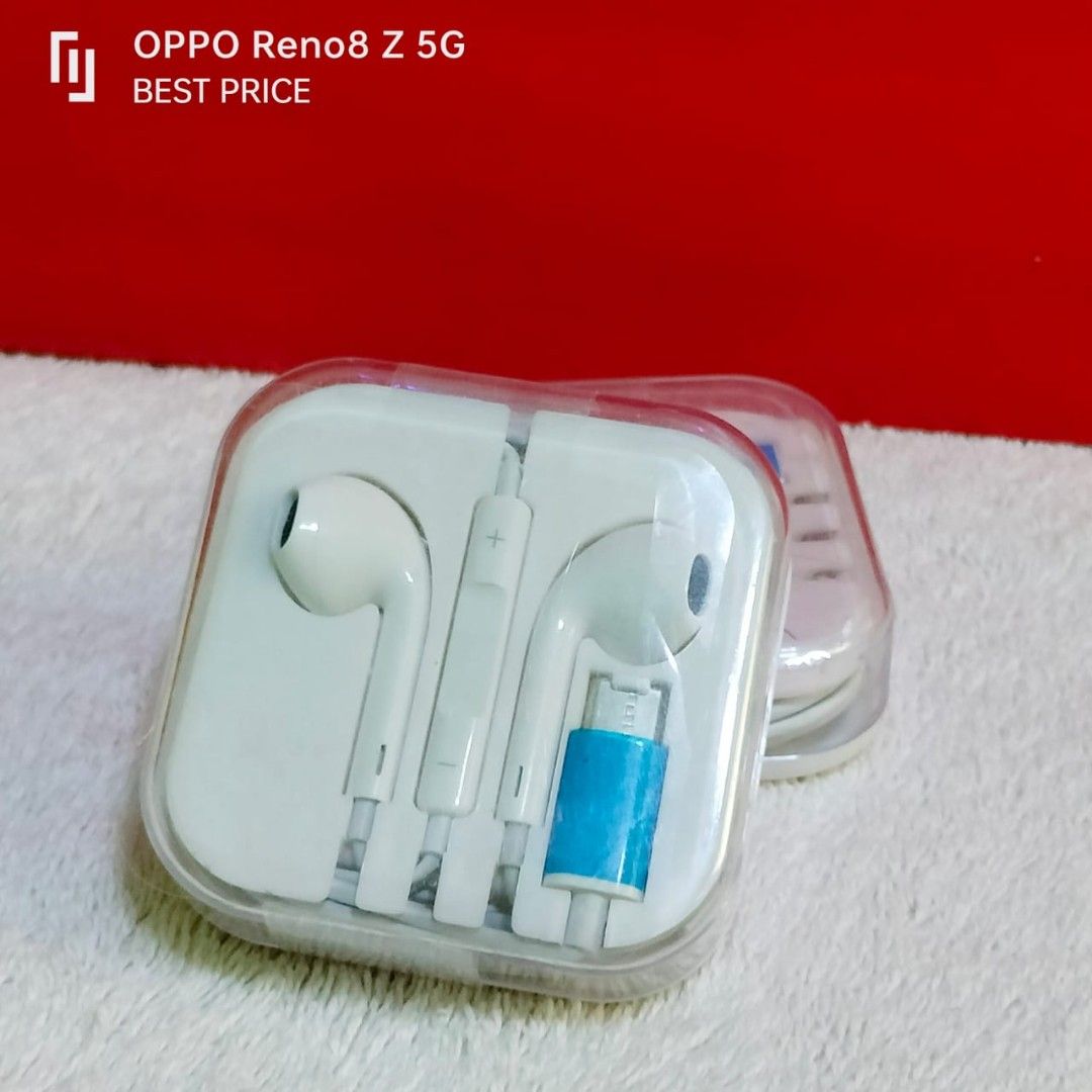 iPhone Lightning Headset (Category: Earphones) located in Paranaque City. Submitted by audioaddict0517 (Listing ID 1197297808, Image 2). Description: .