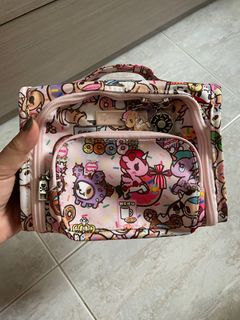 (Category: ) located in . Submitted by valcloset (Listing ID 1197095380, Image 1). Description: .
