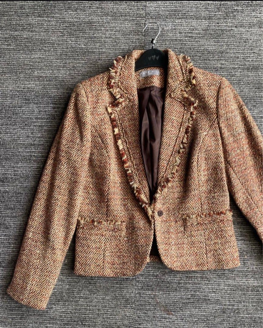 Kate Hill Tweed Blazer Women s Fashion Coats Jackets and Outerwear on Carousell
