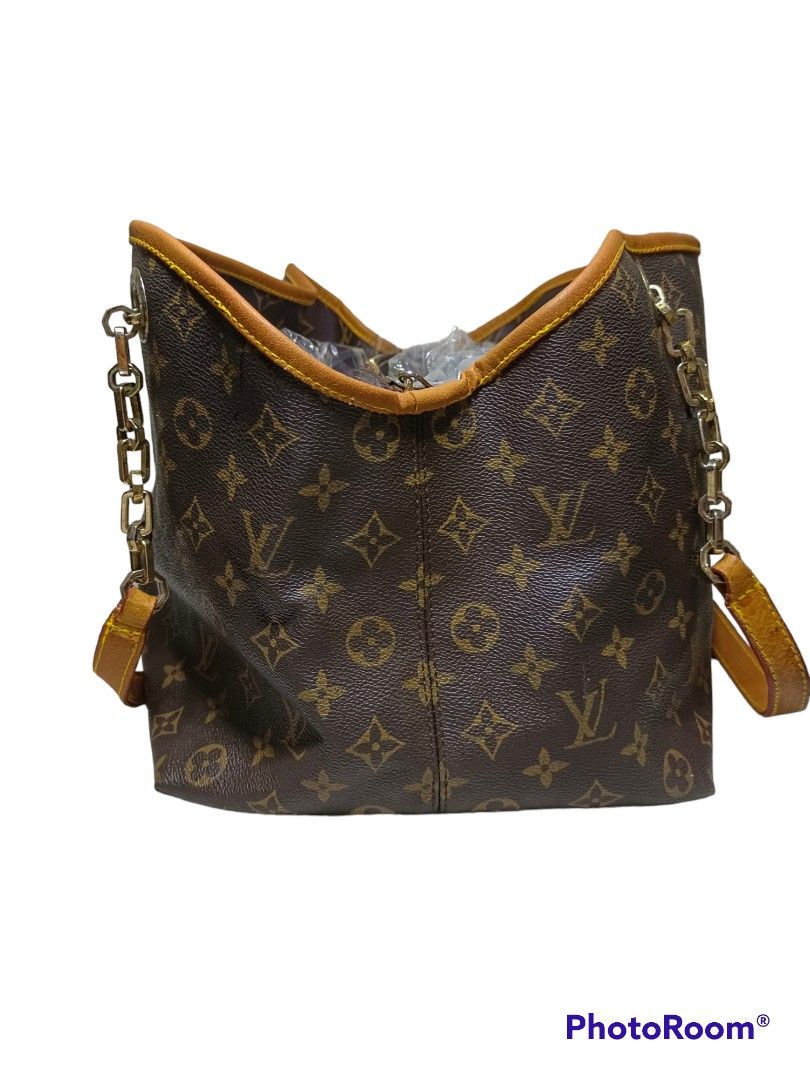 Louis Vuitton monogram Hiver Automne 2008 totebag, Luxury, Bags & Wallets  on Carousell