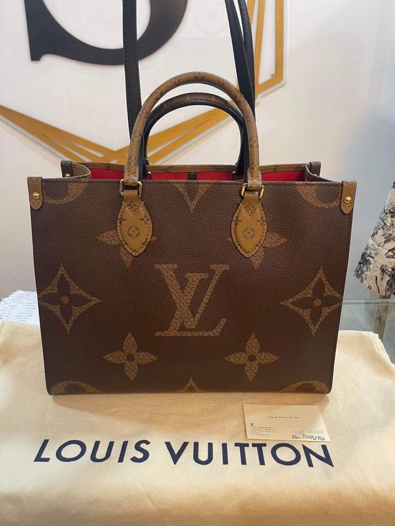 Louis Vuitton On the Go MM (Medium) In reverse Monogram (Category: Luxury Bags & Wallets) located in Cagayan de Oro. Submitted by borse_de_amore (Listing ID 1197154568, Image 1). Description: Louis Vuitton On the Go MM (Medium) In reverse Monogram Rank SA bnew condition with Free Felt organizer, Comes with box, Dustbag and Cards. Moneyback guaranteed! 💯✅ 🏷160k MOP: 🚫No Shopee Checkout 🚫 BDO Gcash Shipping: 🚫No COD/COP🚫 J&T JRS LBC I also gi