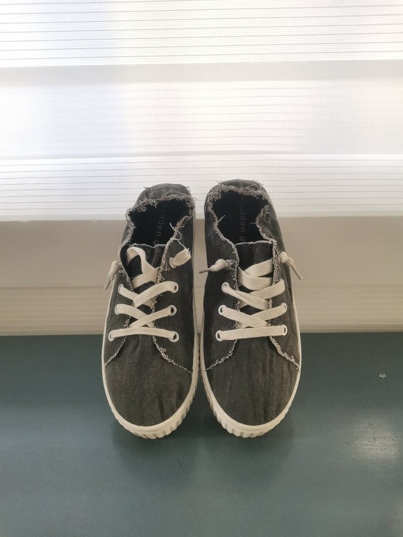 Madden girl canvas sneakers deals