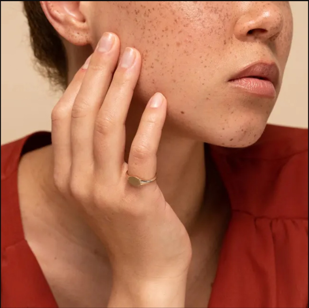Mejuri mini clearance signet ring
