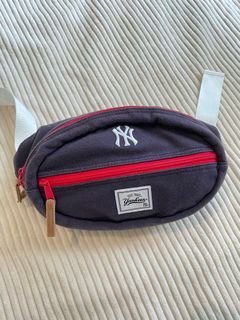 MLB New York Yankees Bum Bag
