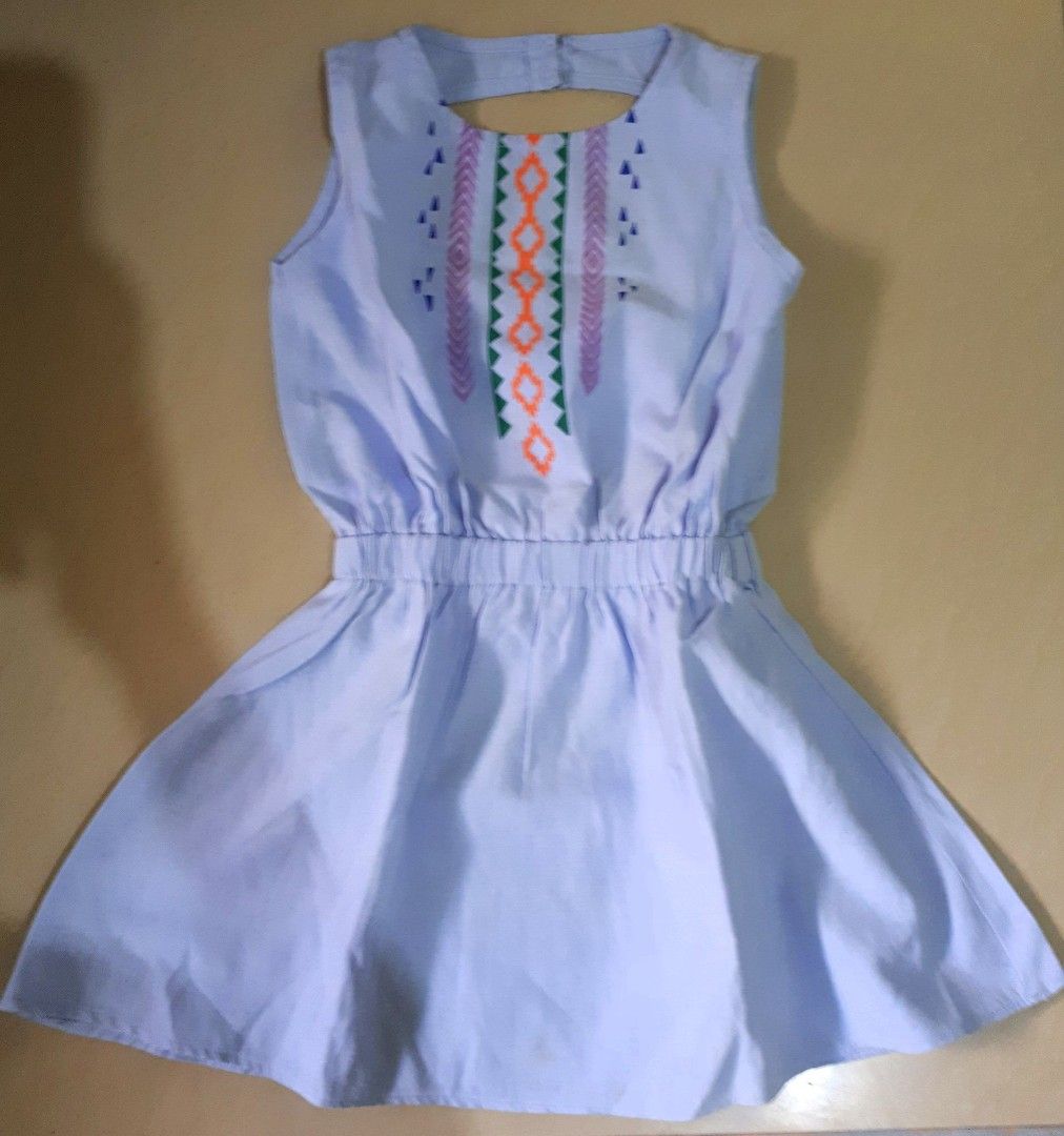Mode de soleil s4 (Category: Babies & Kids Fashion) located in Balanga. Submitted by _thriftizen (Listing ID 1197118244, Image 1). Description: .