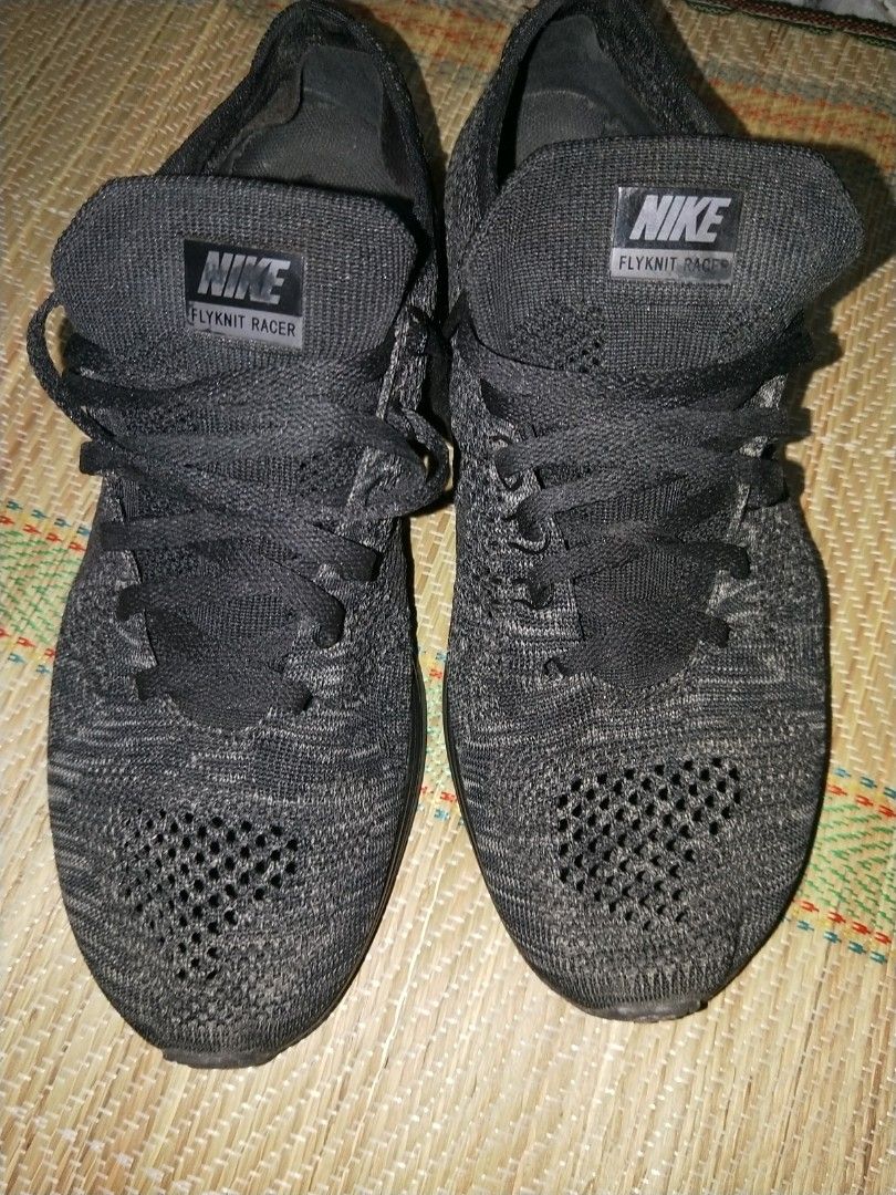 red nike flyknit men's