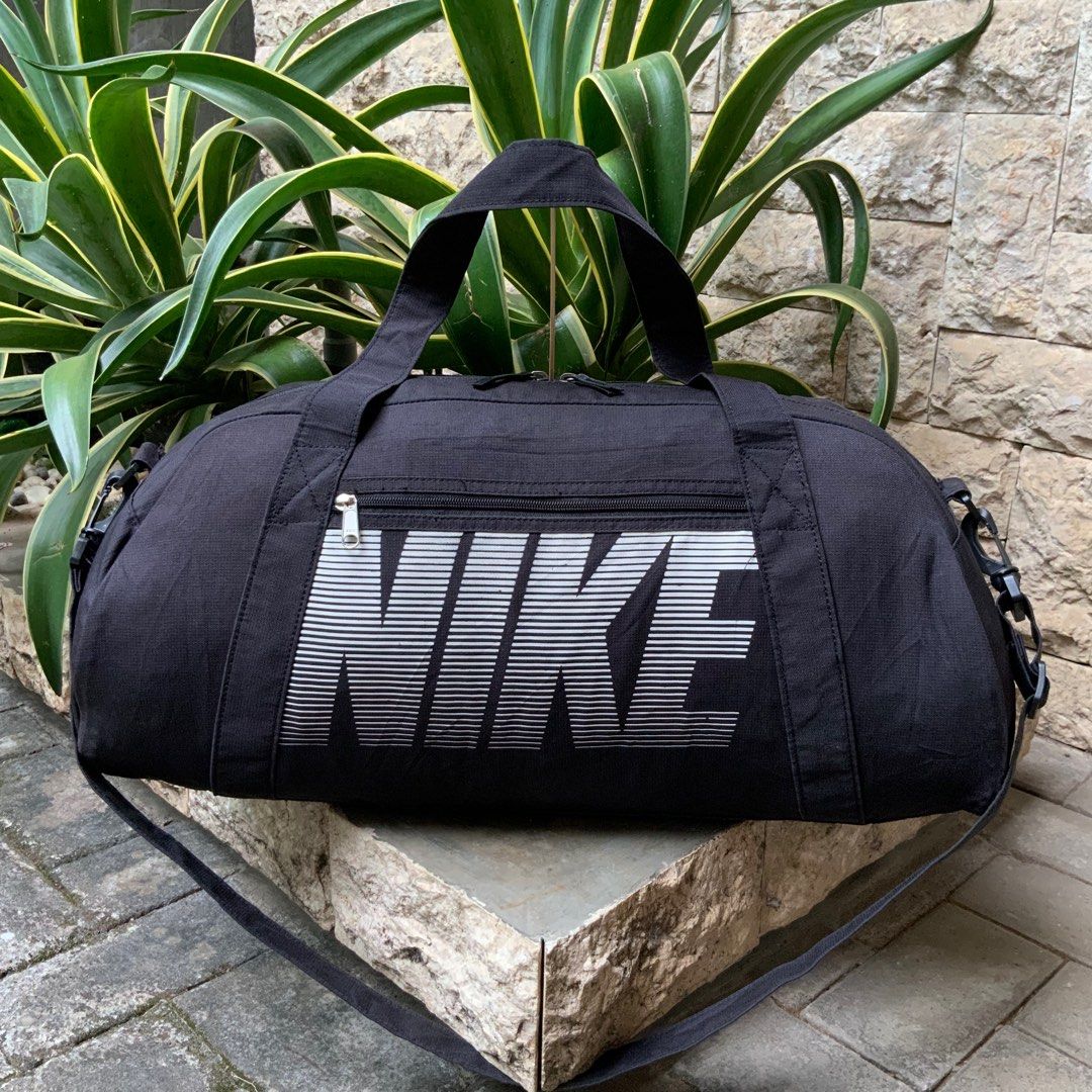 NIKE GYM CLUB TRAINING DUFFLE BAG WITHOUT WHEELS BLACK, Fesyen Pria
