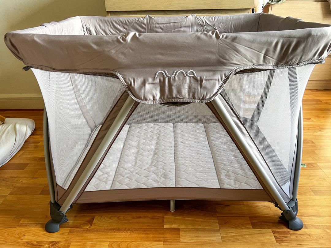 Nuna travel cot changer deals