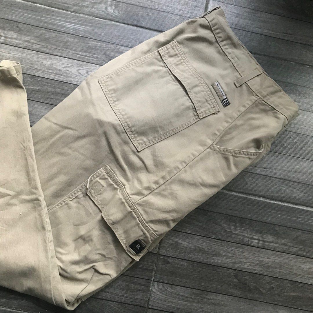 ORIGINAL LEVIS CARGO PANTS KHAKIS, Men's Fashion, Bottoms, Trousers on