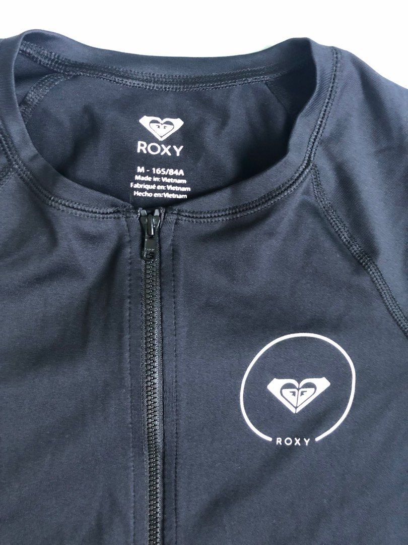 Original Roxy Rashguard, Women's Fashion, Swimwear, Rash guard on Carousell