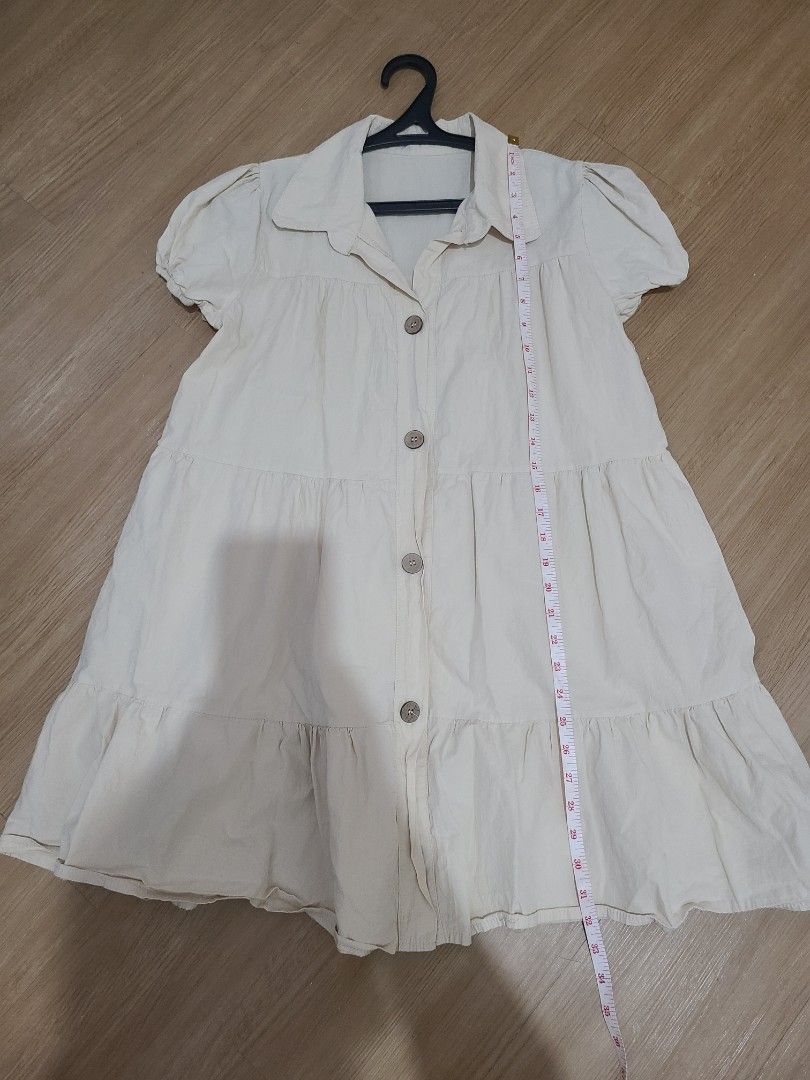 Oversized dress (Category: Dresses) located in Manila. Submitted by Yeager (Listing ID 1197280195, Image 2). Description: Used once Fits small to medium Rfs: Decluttering.