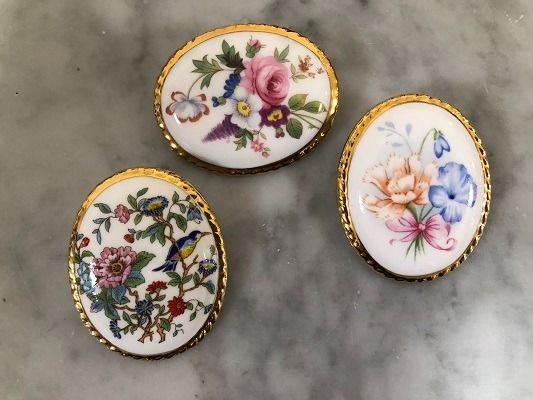 Ceramic brooch hotsell