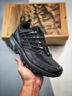 (Category: ) located in . Submitted by khai.uasneakers (Listing ID 1197271663, Image 1). Description: .