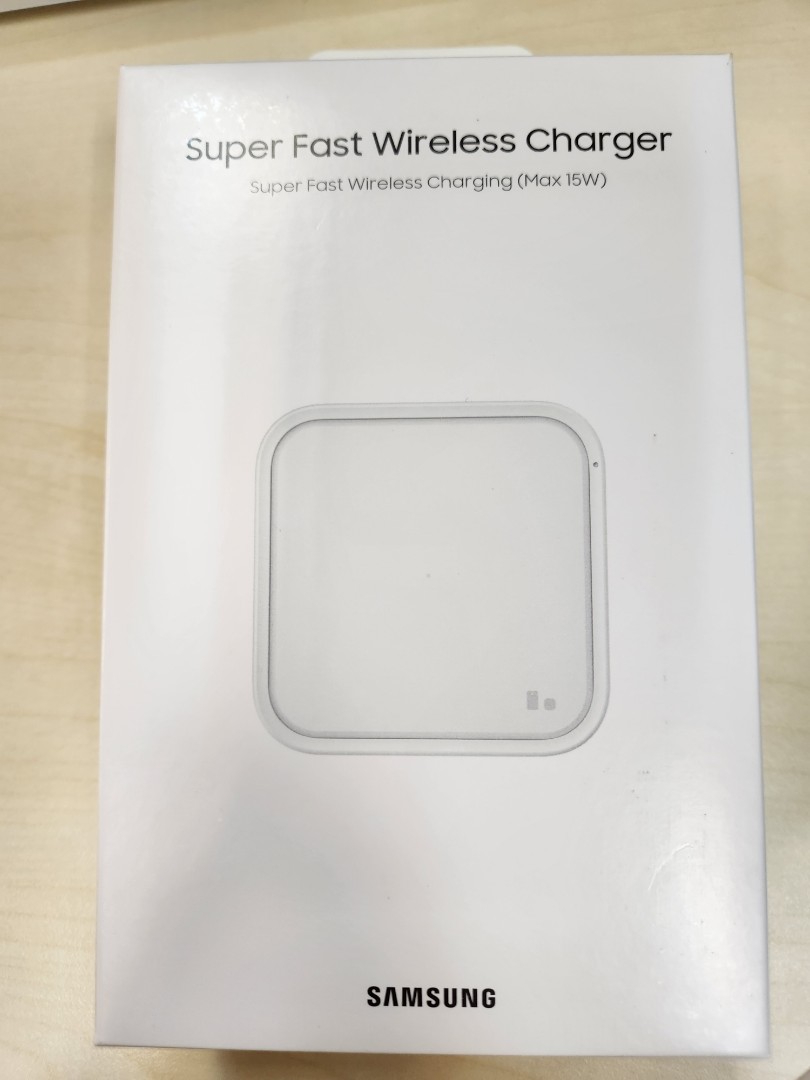 激安大特価！ ✨未使用品✨Galaxy Super Fast Wireless Charger