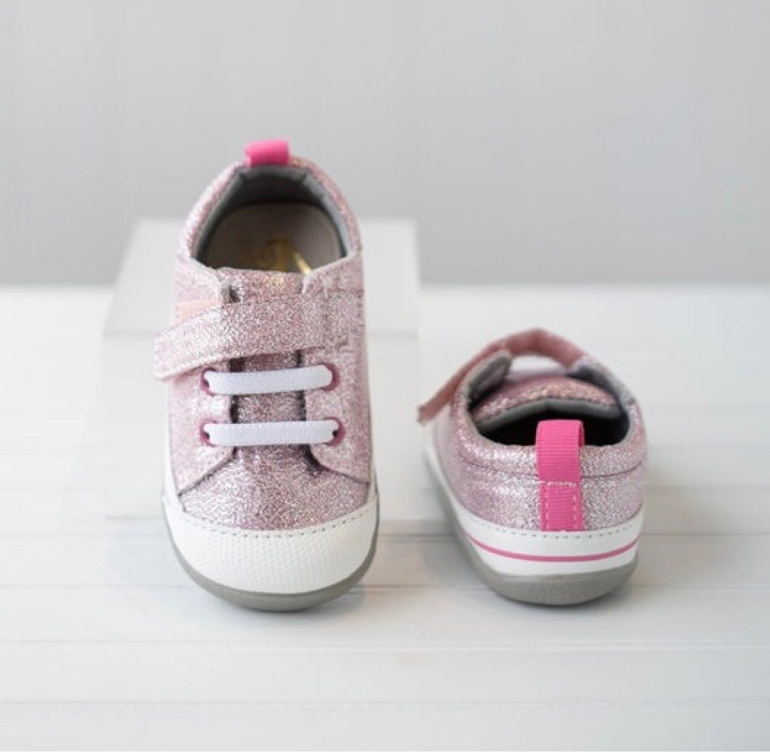 Puma pink hotsell glitter shoes