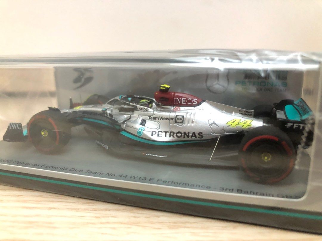 Spark 1/43 F1 Mercedes AMG Petronas F1 W13 E Performance No.44