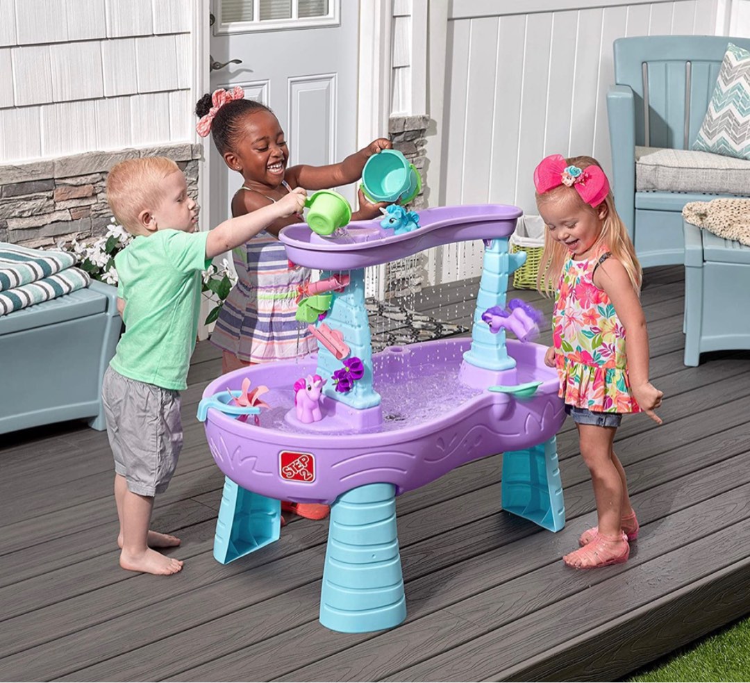 Step 2 unicorn water table, Hobbies & Toys, Toys & Games on Carousell