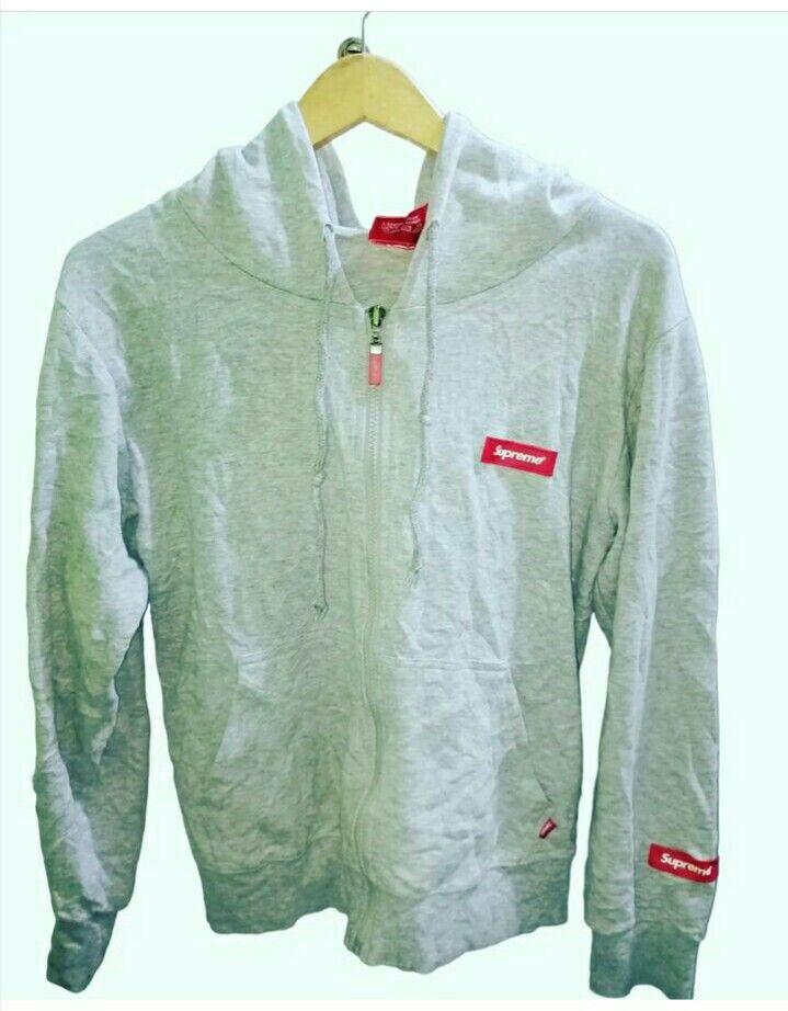 Sweater hotsell supreme original