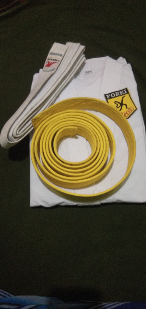 Tegi Kata karate mufon+sabuk dan logo, Olah Raga, Baju Olahraga di