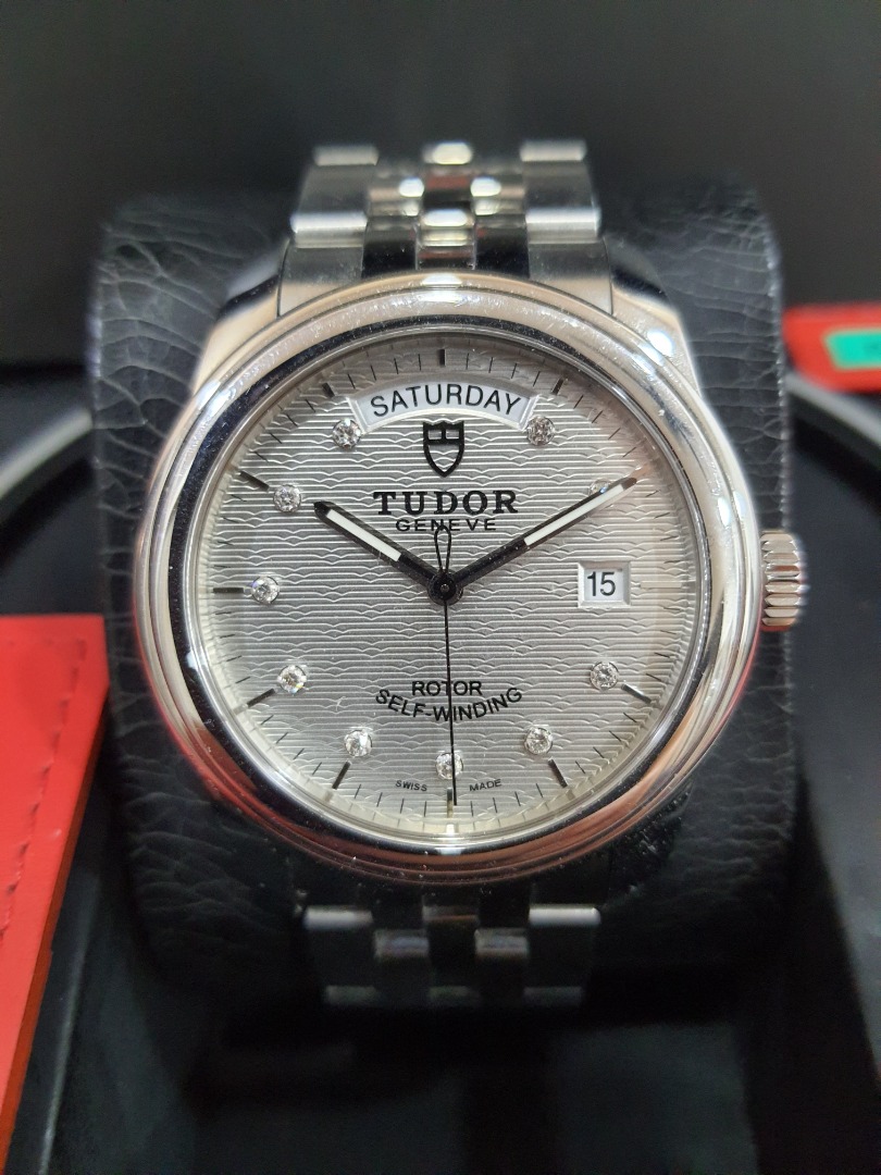 Tudor glamour store date & day