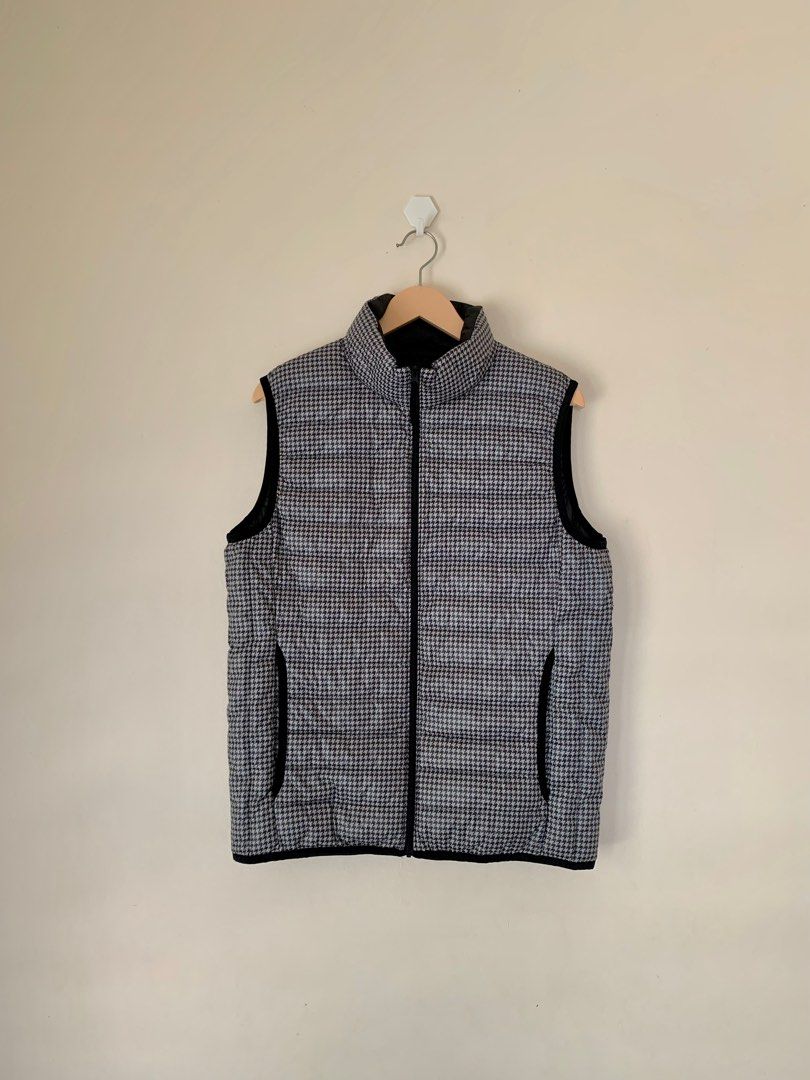 UNIQLO Men Puffer Vest, Men's Fashion, Coats, Jackets and Outerwear on