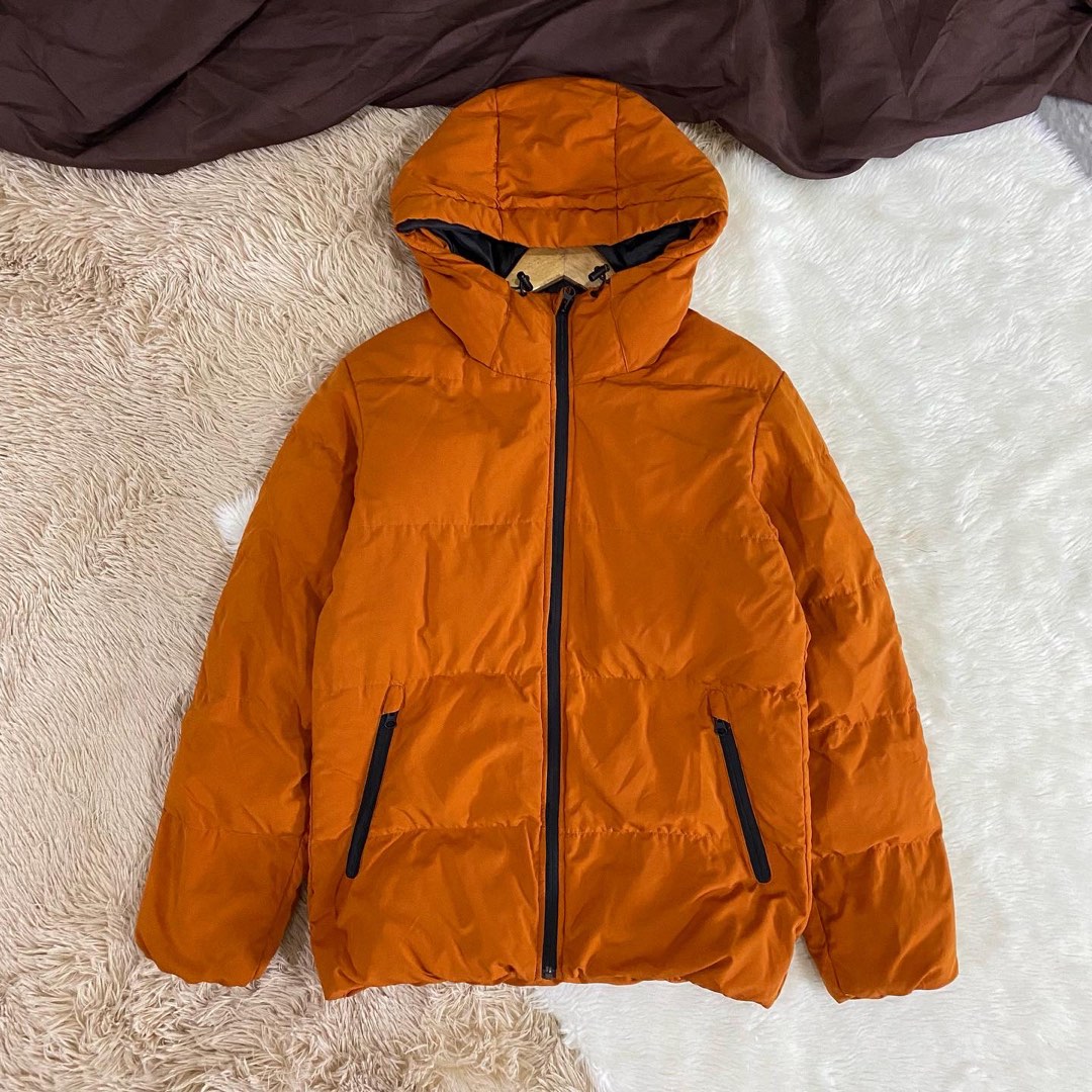 Uniqlo puffer jacket, Women's Fashion, Coats, Jackets and Outerwear on
